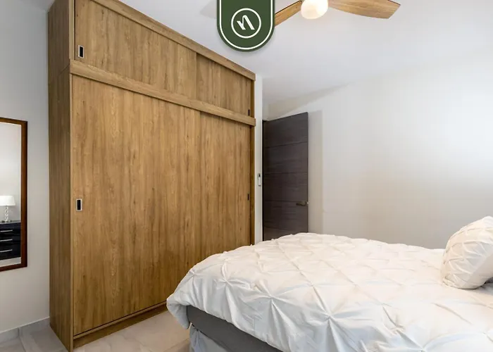 Hébergement de vacances New 2 Bedroom With Private Terrace - Bbq
