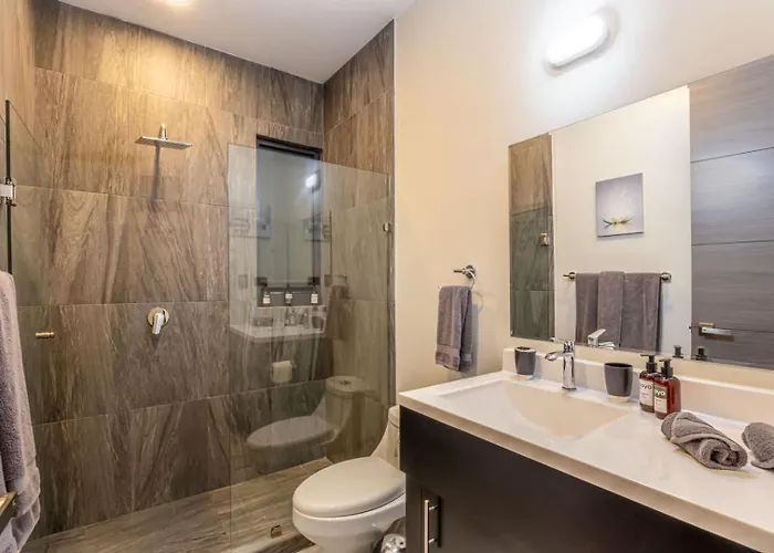 Сasa de vacaciones New 2 Bedroom With Private Terrace - Bbq Cabo San Lucas